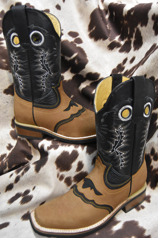 Potrero Black Bovine Tang Leather Boot Style 801
