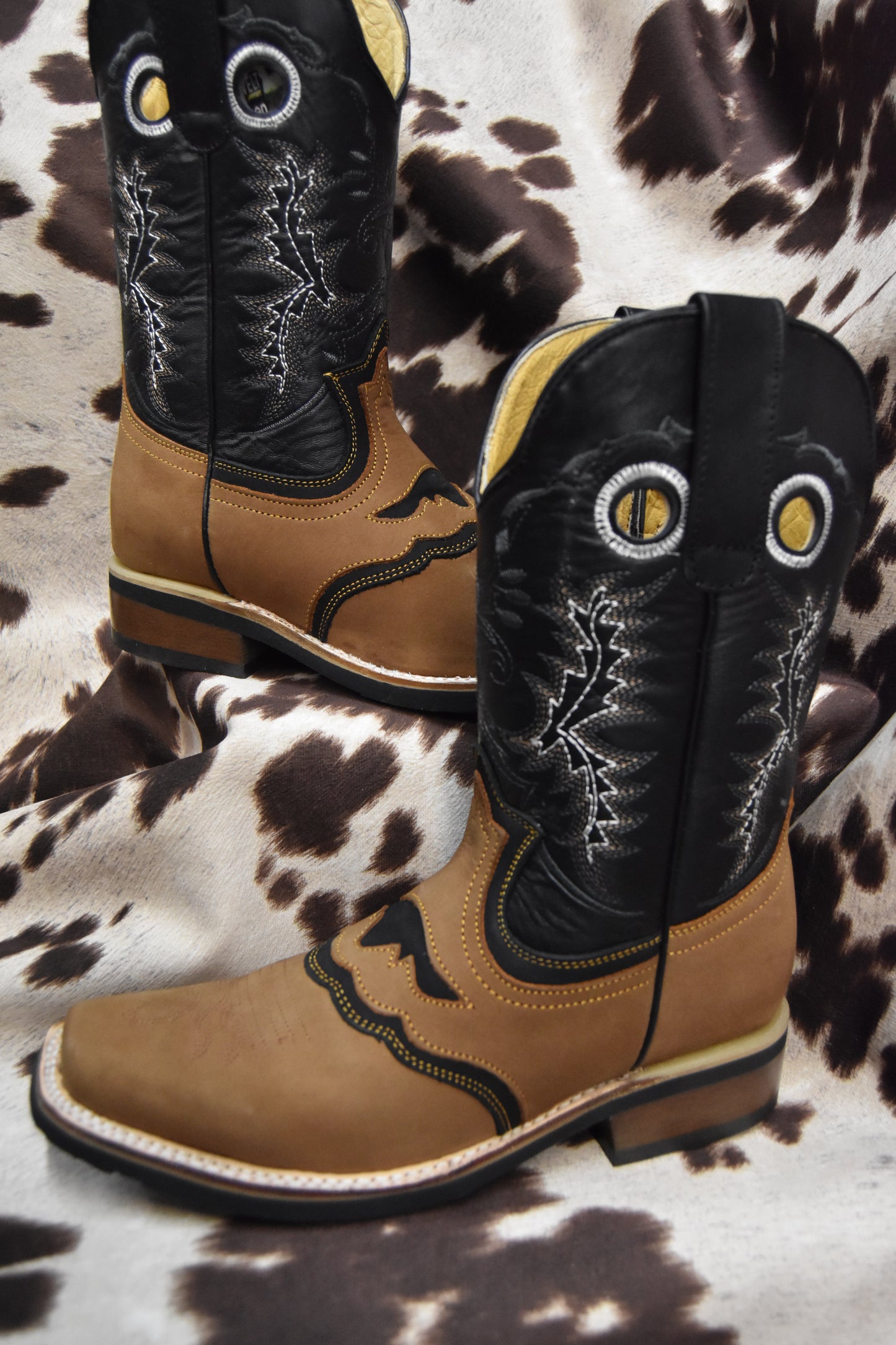 Potrero Black Bovine Tang Leather Boot Style 801